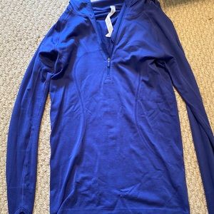 Lululemon lightweight hooded pullover